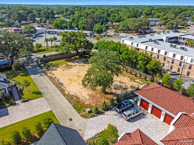 581 Chipley Ave, Pensacola, FL 32503