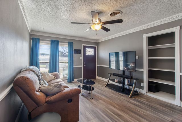 1616 Grantland Circle, Fort Worth, TX 76112