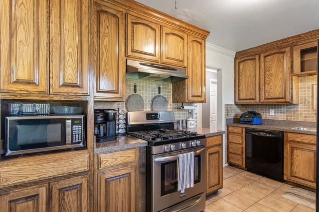 1616 Grantland Circle, Fort Worth, TX 76112