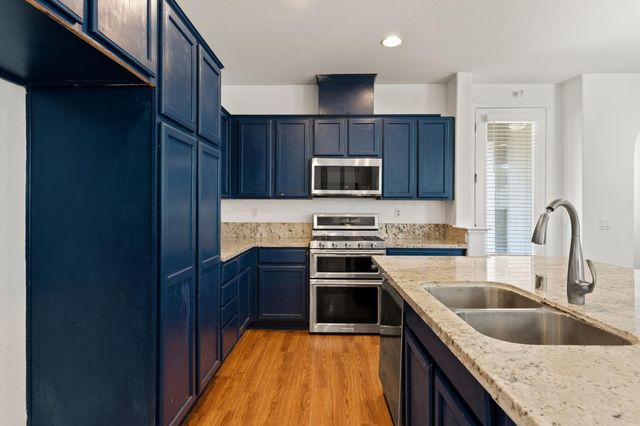 330 Belfont Cir, Sacramento, CA 95835