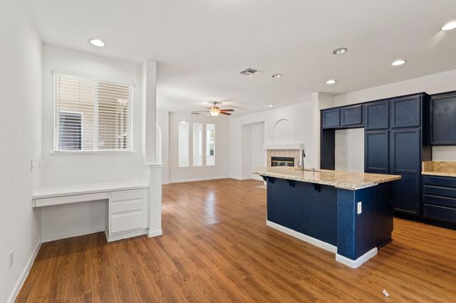 330 Belfont Cir, Sacramento, CA 95835