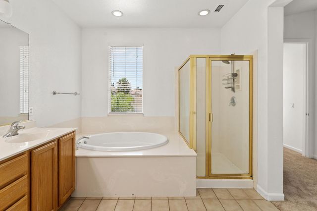 330 Belfont Cir, Sacramento, CA 95835