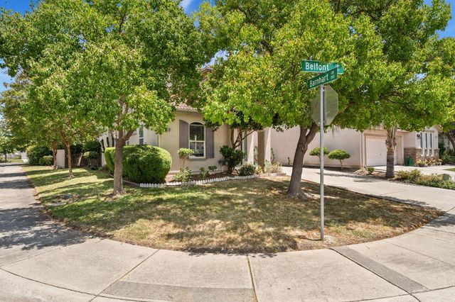 330 Belfont Cir, Sacramento, CA 95835