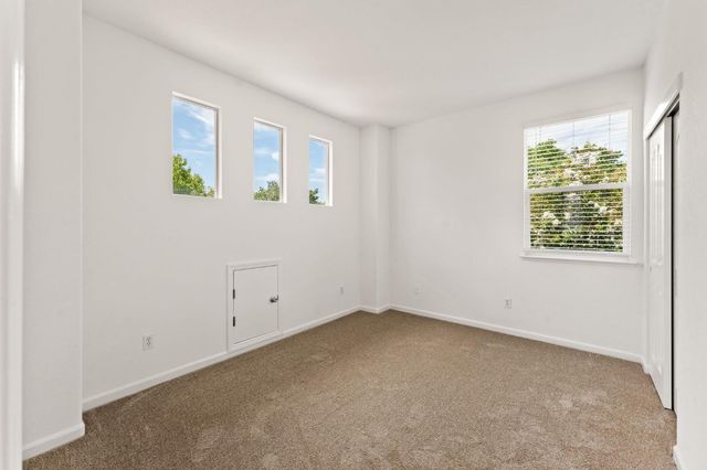 330 Belfont Cir, Sacramento, CA 95835