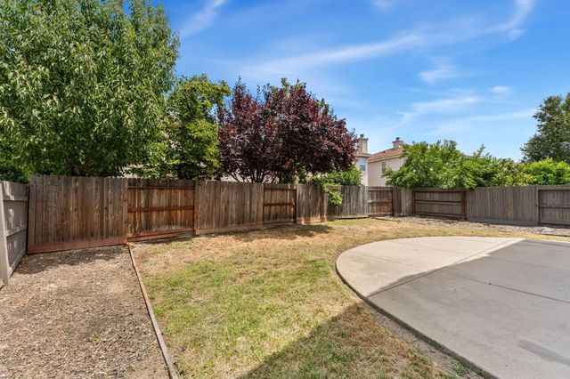 330 Belfont Cir, Sacramento, CA 95835