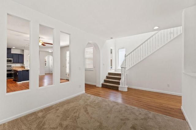 330 Belfont Cir, Sacramento, CA 95835