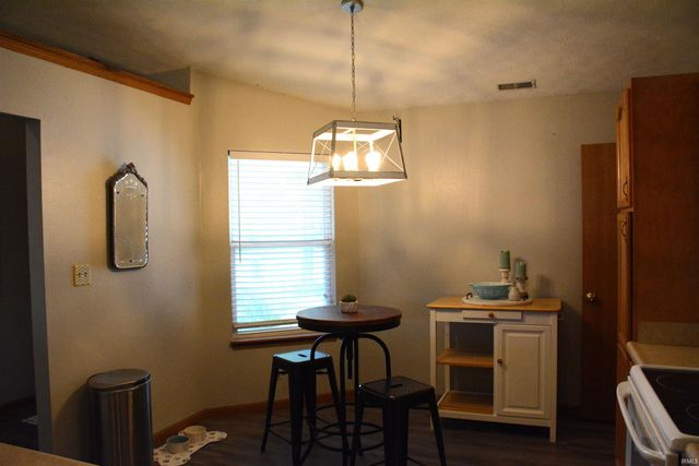 5643 N BLUEGRASS Circle, Lafayette, IN 47905