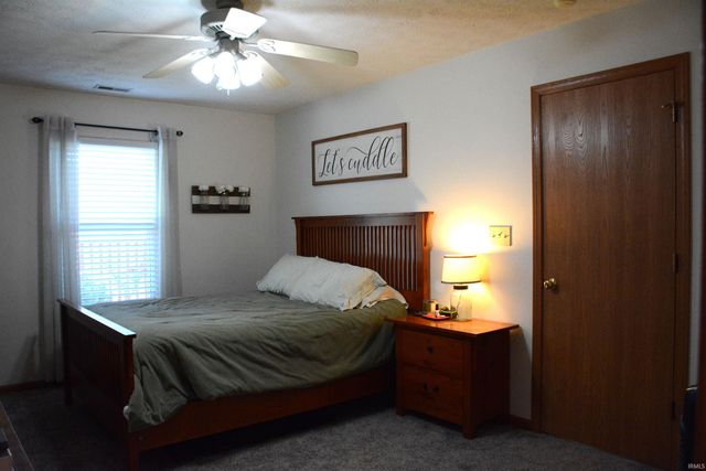 5643 N BLUEGRASS Circle, Lafayette, IN 47905