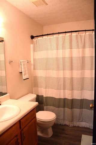 5643 N BLUEGRASS Circle, Lafayette, IN 47905