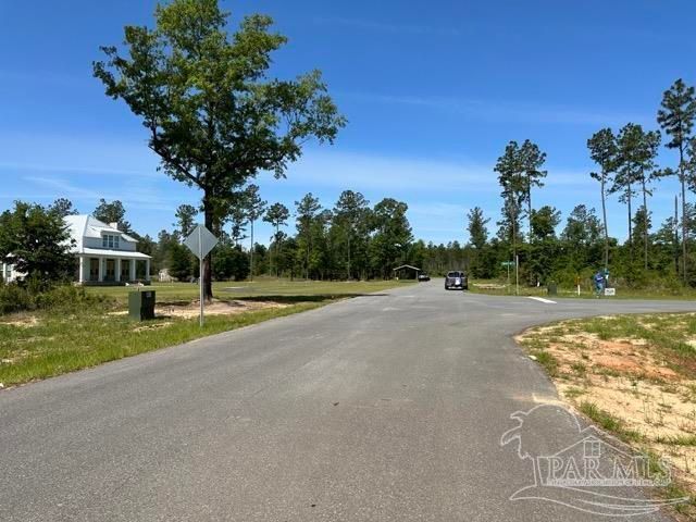 16 Steele Meadow Dr, Pace, FL 32571
