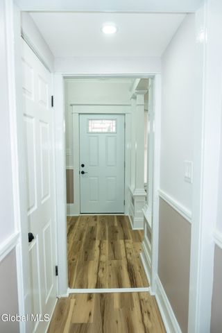 14 Yale Street, Schenectady, NY 12304