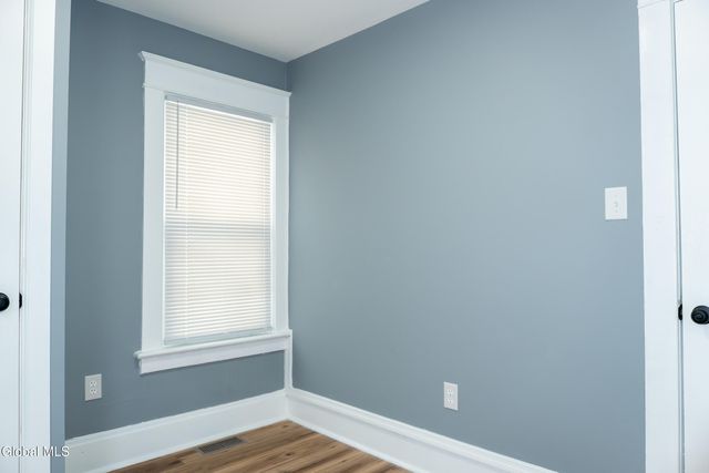 14 Yale Street, Schenectady, NY 12304