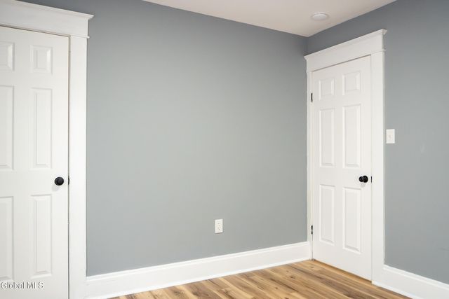 14 Yale Street, Schenectady, NY 12304