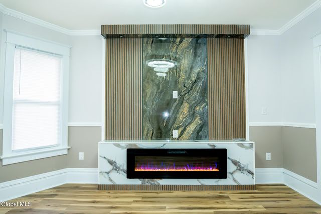 14 Yale Street, Schenectady, NY 12304