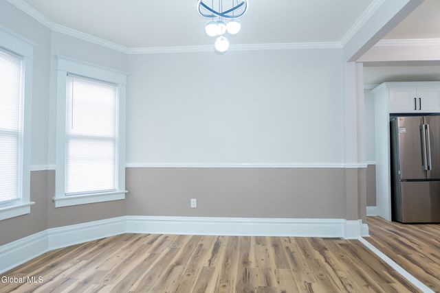 14 Yale Street, Schenectady, NY 12304