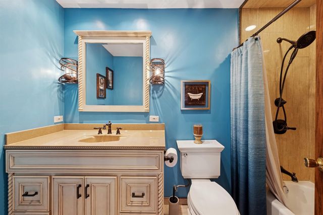 7216 S Octavia Avenue, Bridgeview, IL 60455