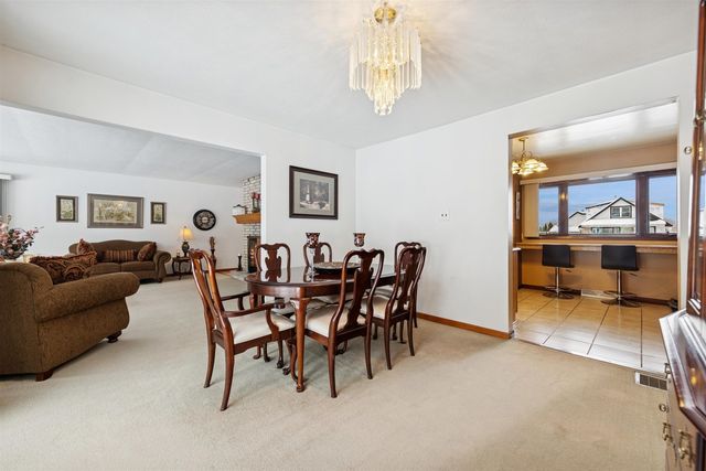 7216 S Octavia Avenue, Bridgeview, IL 60455