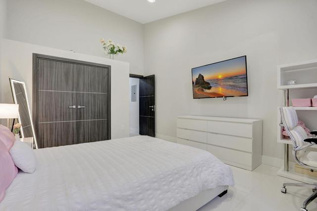 6584 Villa Sonrisa Drive 1122, Boca Raton, FL 33433