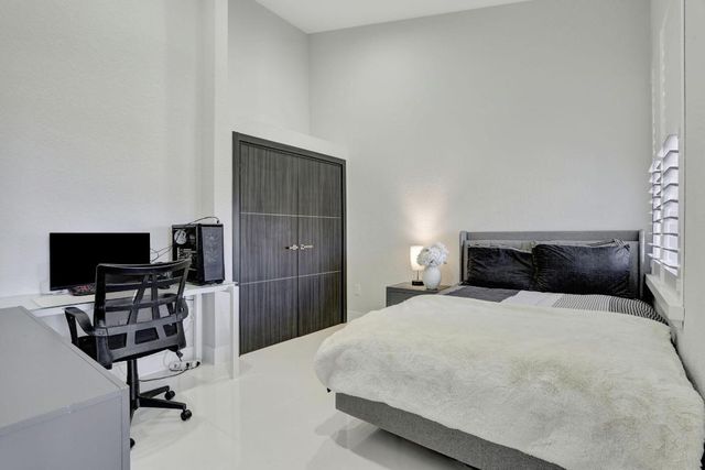 6584 Villa Sonrisa Drive 1122, Boca Raton, FL 33433