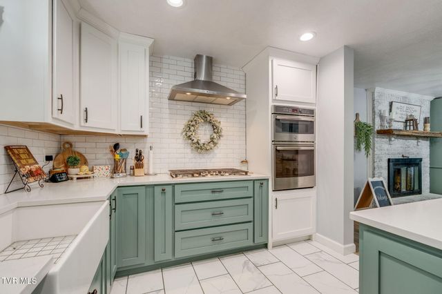 214 Brooks Landing Circle, Rogersville, TN 37857