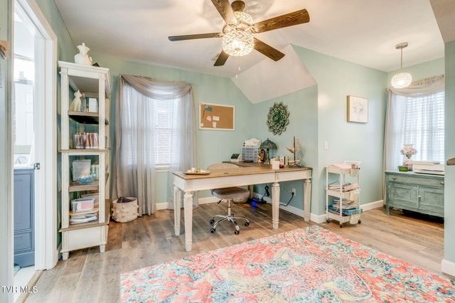 214 Brooks Landing Circle, Rogersville, TN 37857