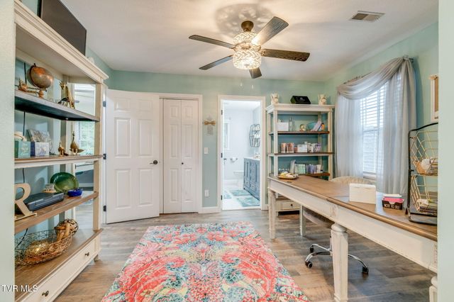 214 Brooks Landing Circle, Rogersville, TN 37857