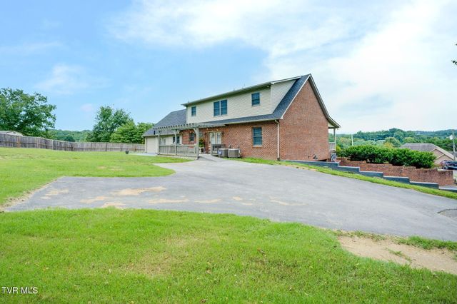 214 Brooks Landing Circle, Rogersville, TN 37857