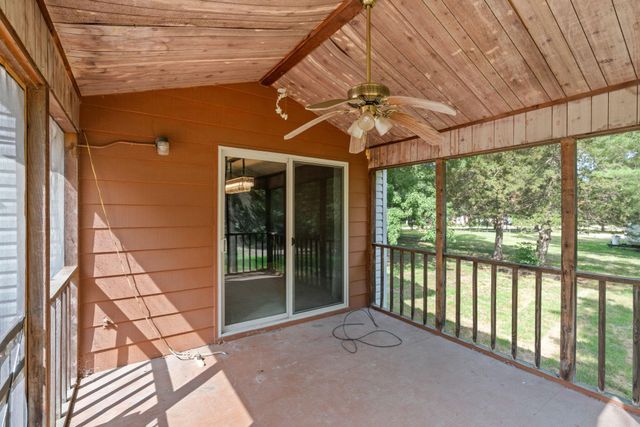 5352 Eagle Creek Boulevard, Shakopee, MN 55379
