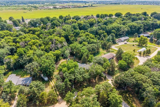 5352 Eagle Creek Boulevard, Shakopee, MN 55379