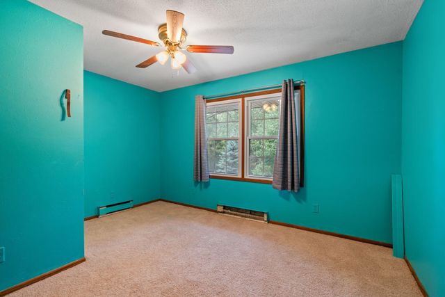 5352 Eagle Creek Boulevard, Shakopee, MN 55379