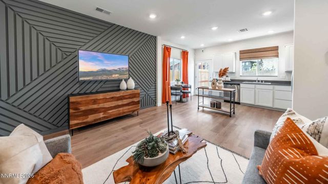 8305 Violet Oak Drive, Reno, NV 89506