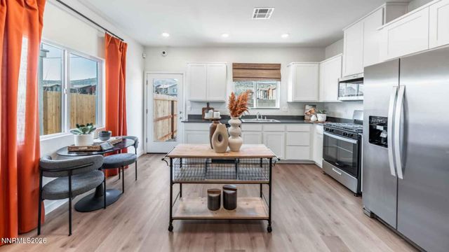 8305 Violet Oak Drive, Reno, NV 89506