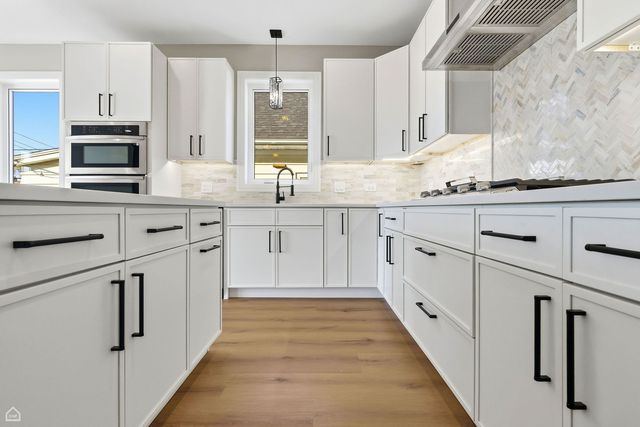 2724 budd Street, River Grove, IL 60171