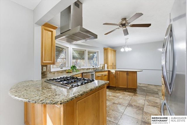 13591 Arbor Street, Omaha, NE 68144