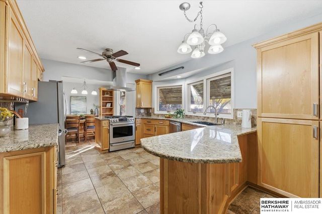 13591 Arbor Street, Omaha, NE 68144