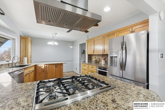 13591 Arbor Street, Omaha, NE 68144