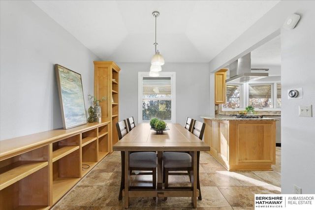 13591 Arbor Street, Omaha, NE 68144