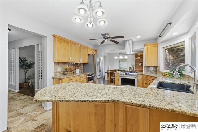 13591 Arbor Street, Omaha, NE 68144