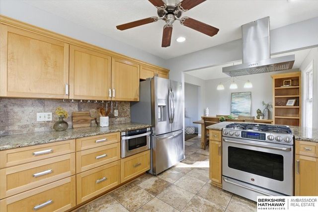 13591 Arbor Street, Omaha, NE 68144