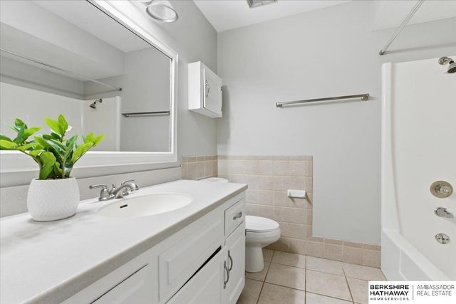 13591 Arbor Street, Omaha, NE 68144