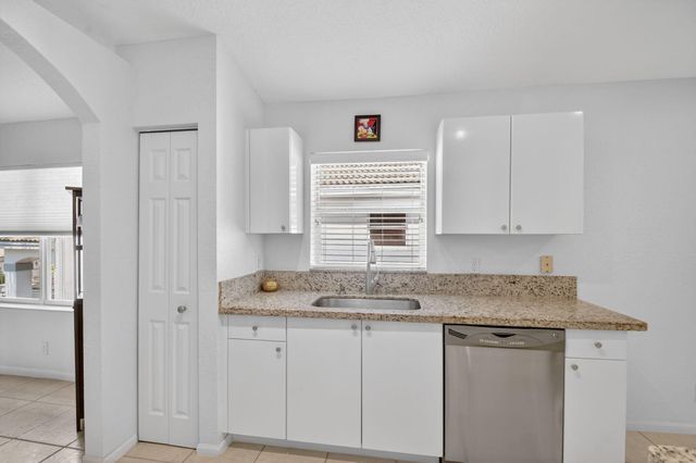 7910 Laina Lane 3, Boynton Beach, FL 33437