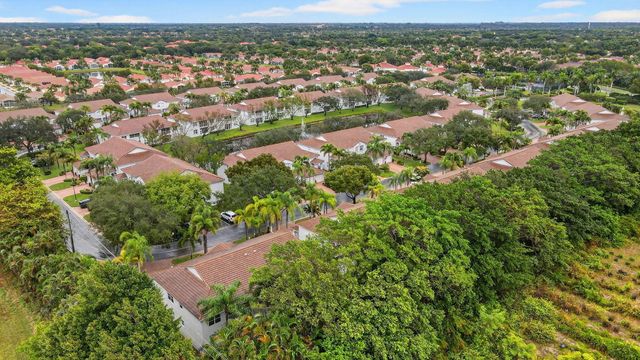 7910 Laina Lane 3, Boynton Beach, FL 33437