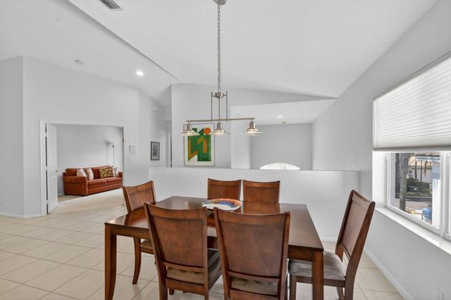 7910 Laina Lane 3, Boynton Beach, FL 33437