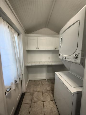 708 W IDLEWILD AVENUE, Tampa, FL 33604