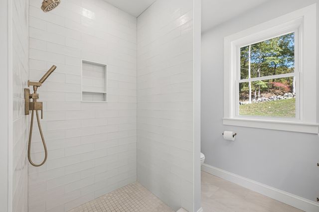 27 Geraldine Drive, Norwood, MA 02062