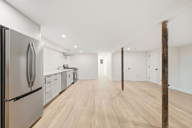 27 Geraldine Drive, Norwood, MA 02062