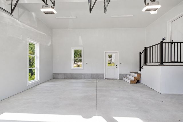27 Geraldine Drive, Norwood, MA 02062