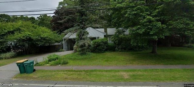 27 Geraldine Drive, Norwood, MA 02062