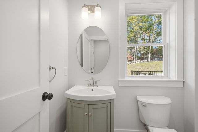27 Geraldine Drive, Norwood, MA 02062