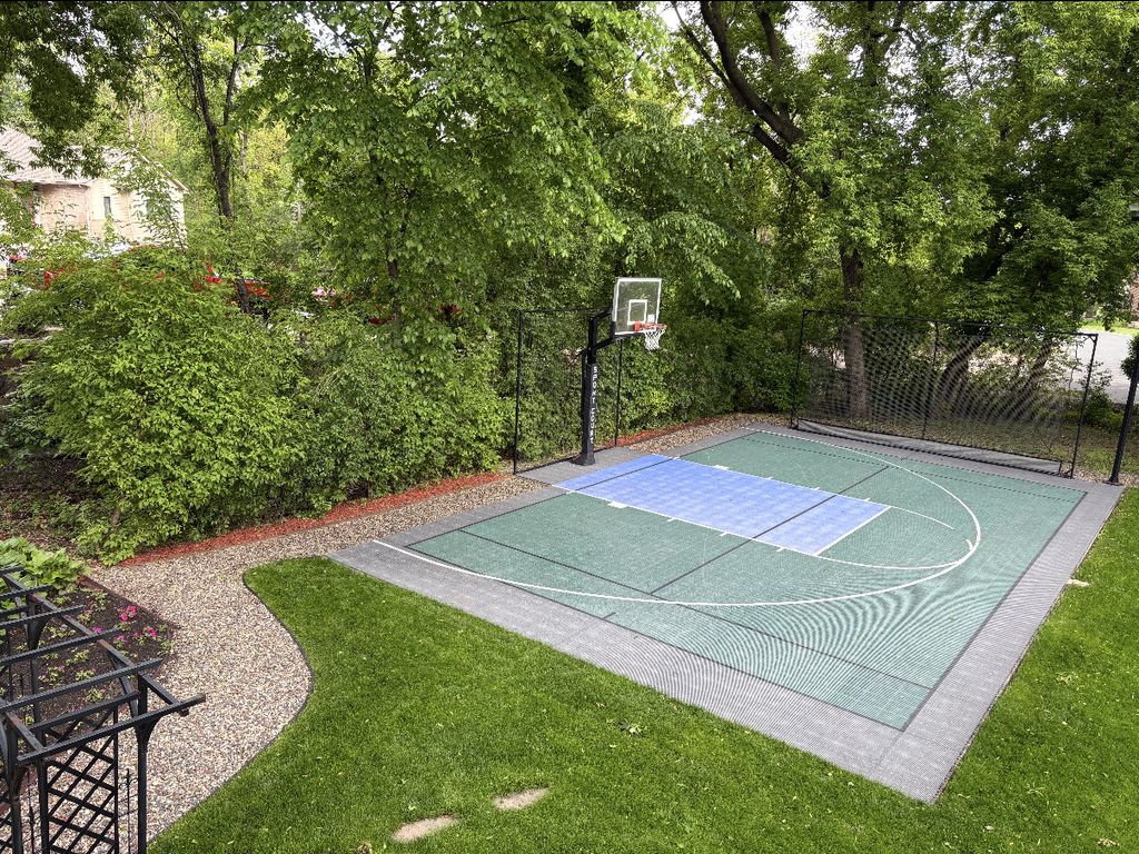 10421 Briar Road, Bloomington, MN 55437 — exterior